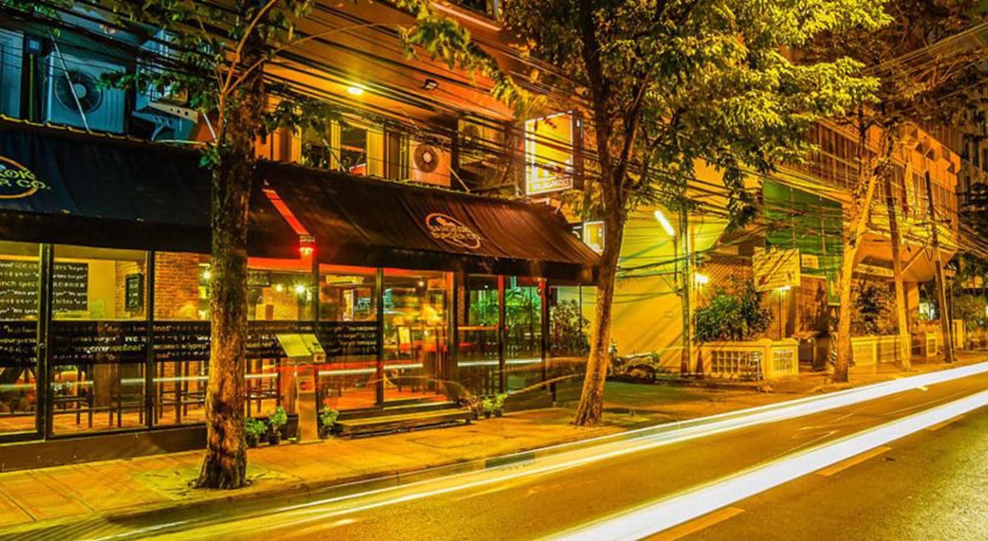 The Inn Saladaeng Bangkok Exterior photo