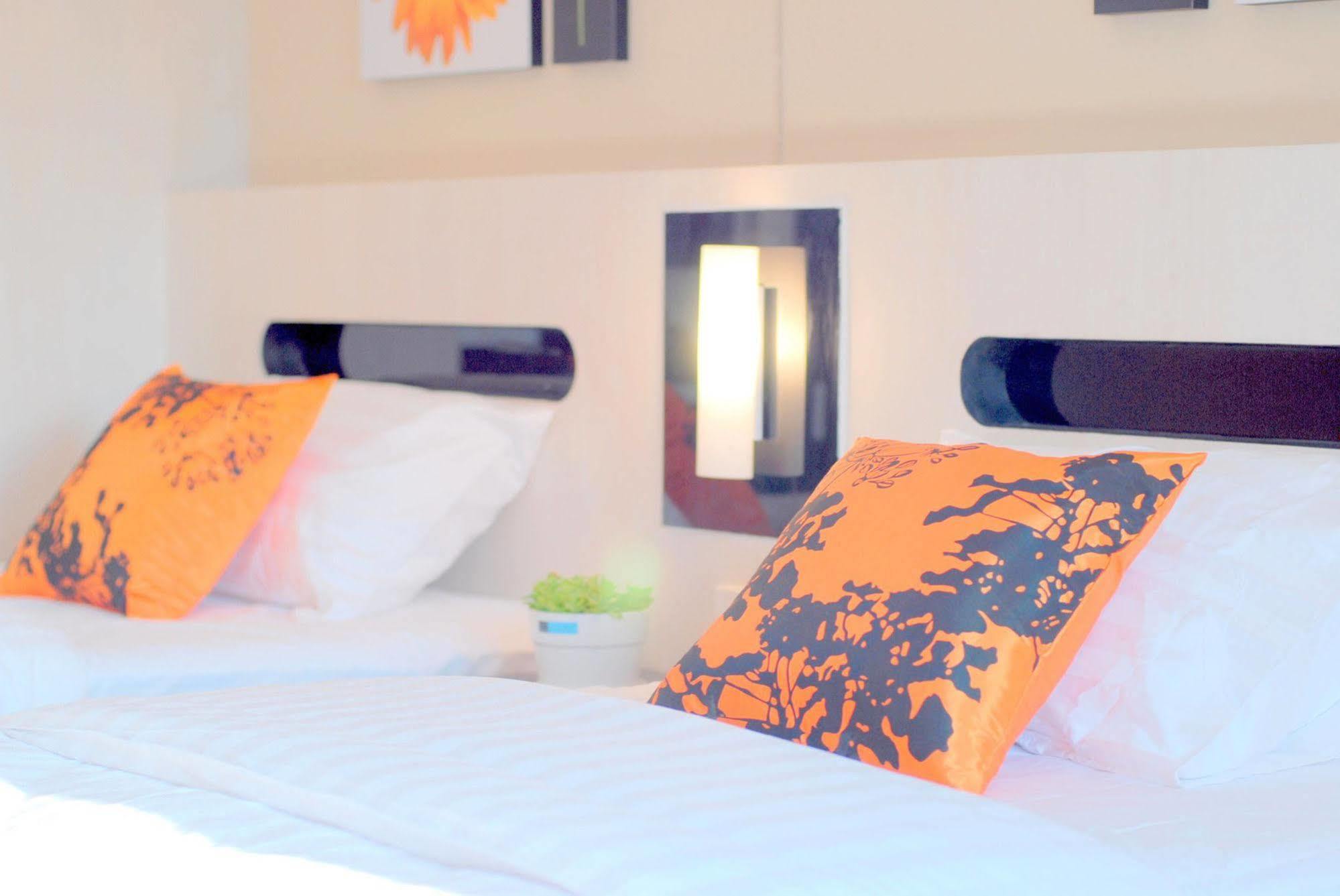 The Inn Saladaeng Bangkok Exterior photo